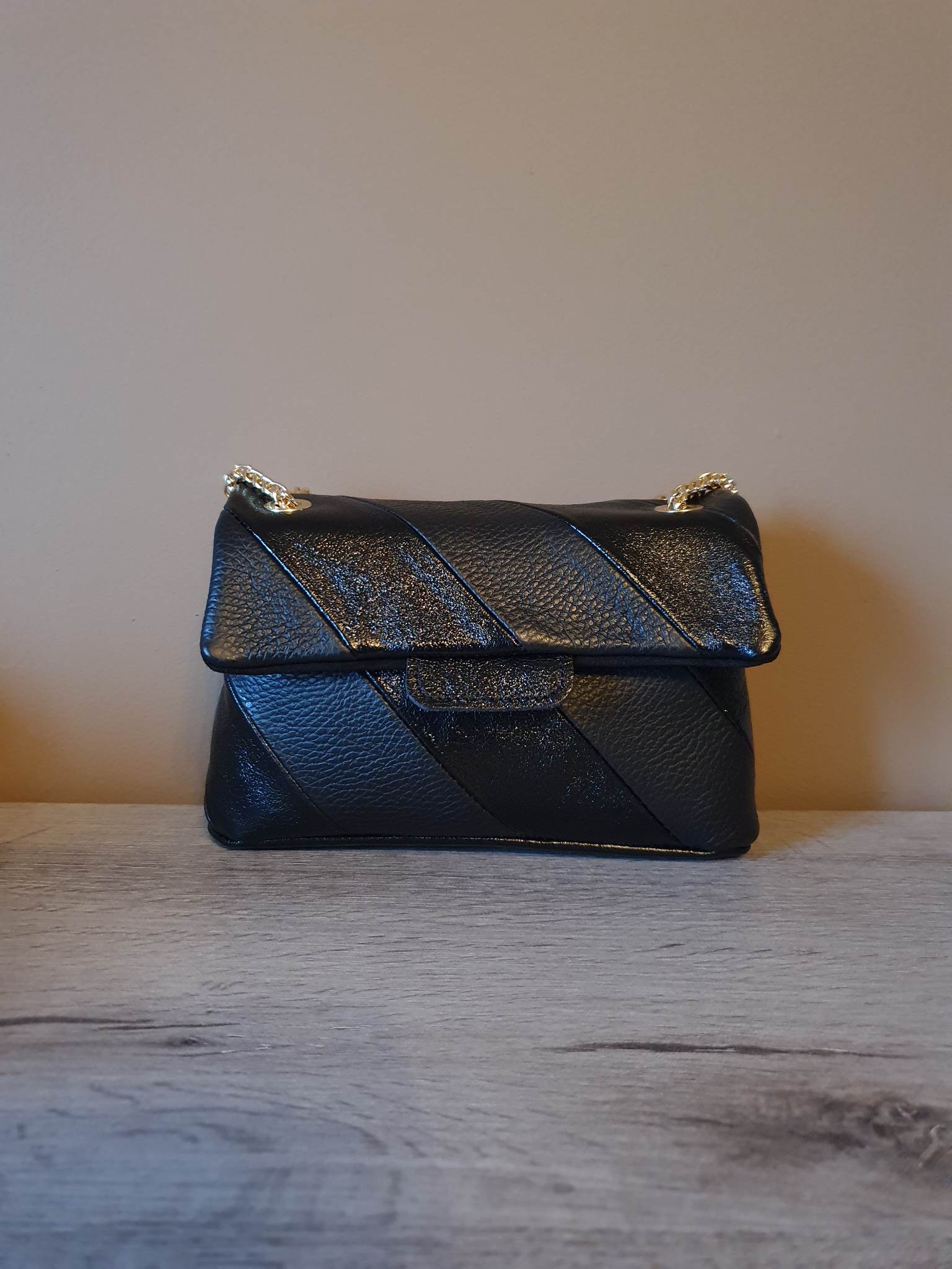 Rainbow - Black