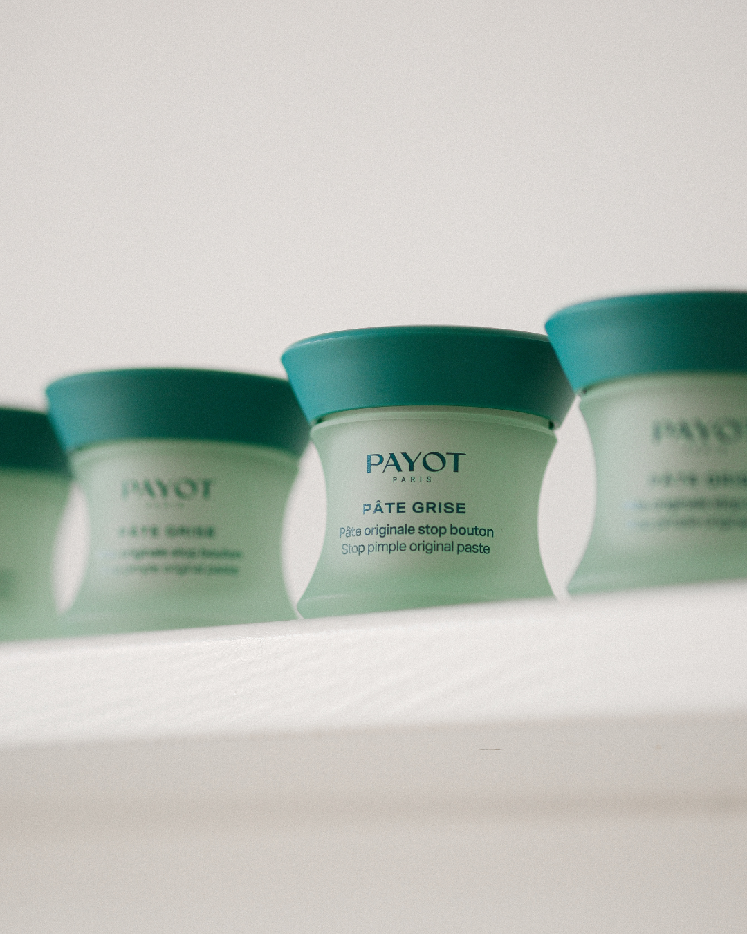 Les Favoris Pâte Grise